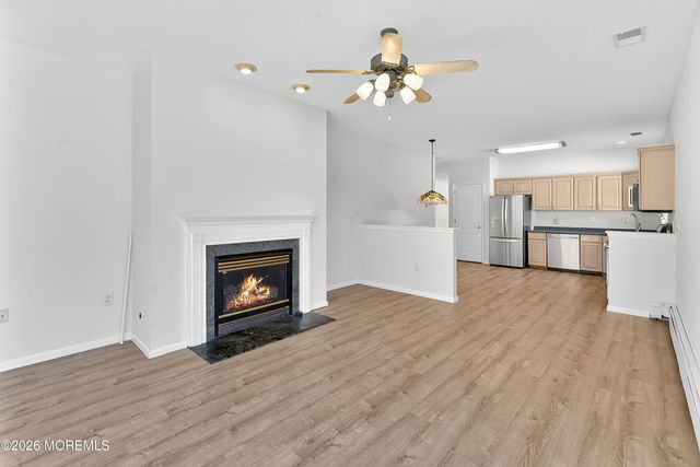 22 Springlawn Drive, Lakewood, NJ 08701