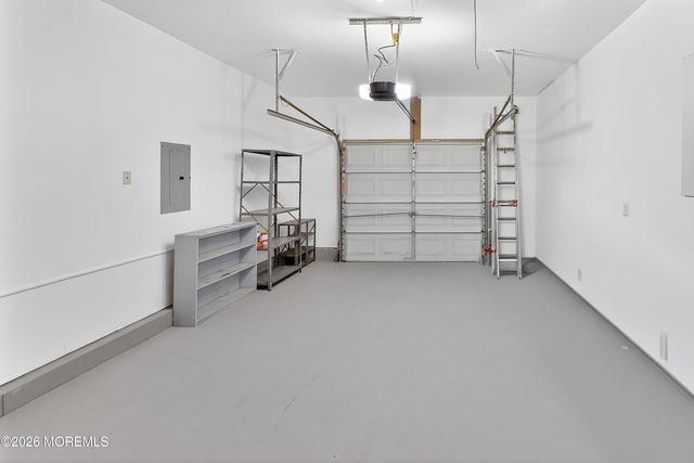 22 Springlawn Drive, Lakewood, NJ 08701