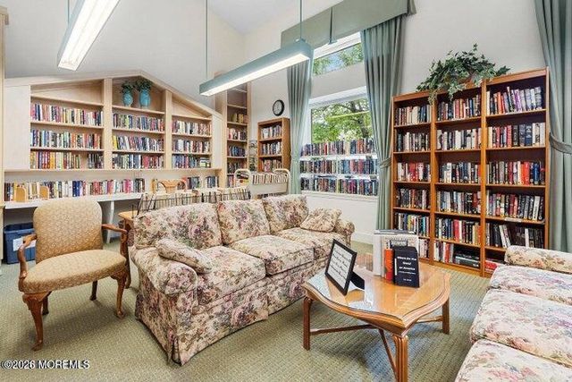 22 Springlawn Drive, Lakewood, NJ 08701