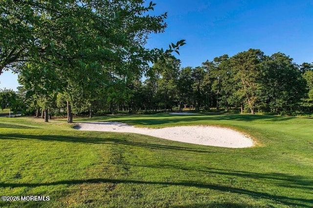 22 Springlawn Drive, Lakewood, NJ 08701