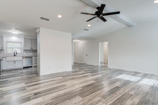 3213 94th Street, Lubbock, TX 79423