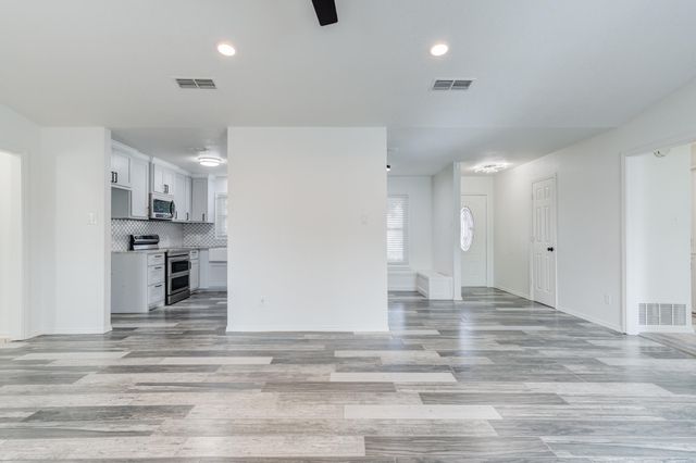 3213 94th Street, Lubbock, TX 79423