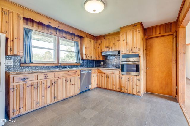 278 Pamela Court Court, Blountville, TN 37617