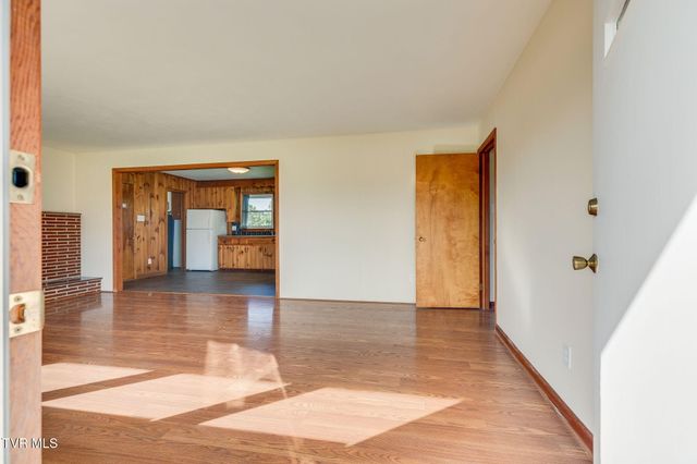 278 Pamela Court Court, Blountville, TN 37617