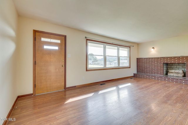 278 Pamela Court Court, Blountville, TN 37617