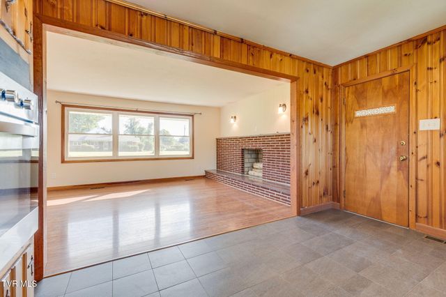 278 Pamela Court Court, Blountville, TN 37617