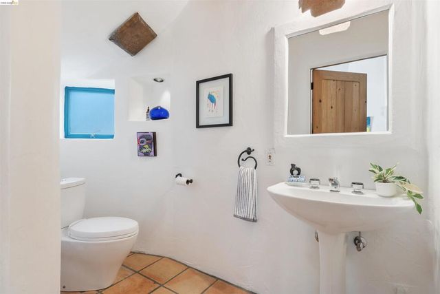 1102 1102 Grand View Drive, Berkeley, CA 94705