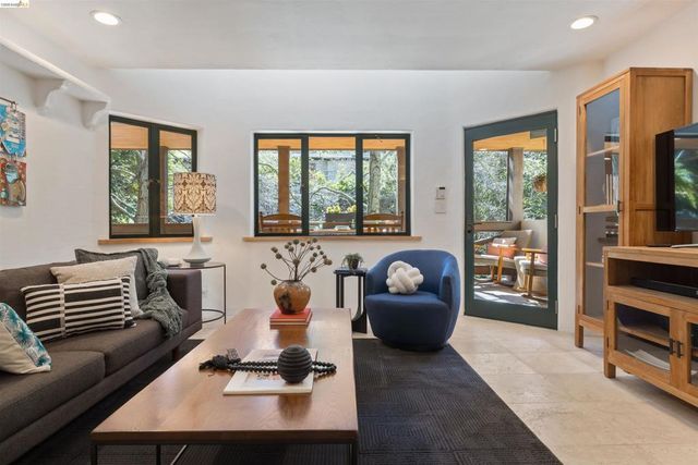 1102 1102 Grand View Drive, Berkeley, CA 94705