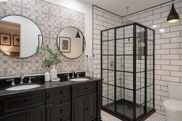 1102 1102 Grand View Drive, Berkeley, CA 94705