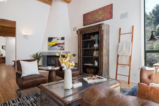 1102 1102 Grand View Drive, Berkeley, CA 94705