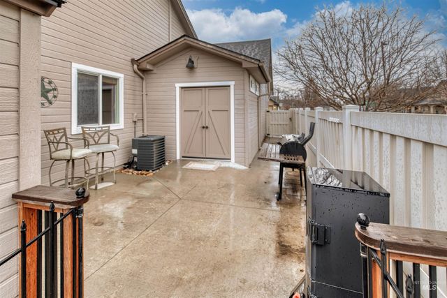2833 N Christian Way, Meridian, ID 83646
