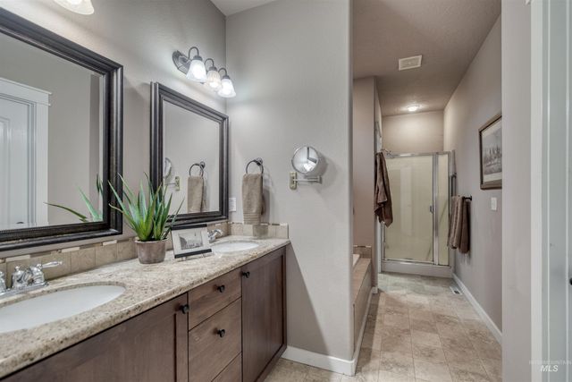 2833 N Christian Way, Meridian, ID 83646