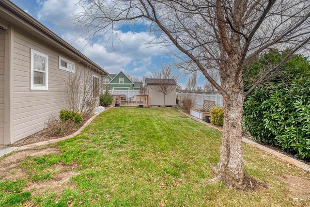 2833 N Christian Way, Meridian, ID 83646