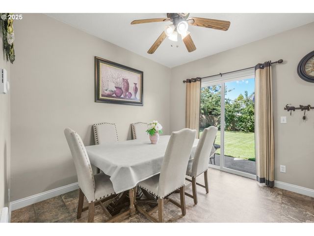 1273 CONSTITUTION Ave, Woodburn, OR 97071