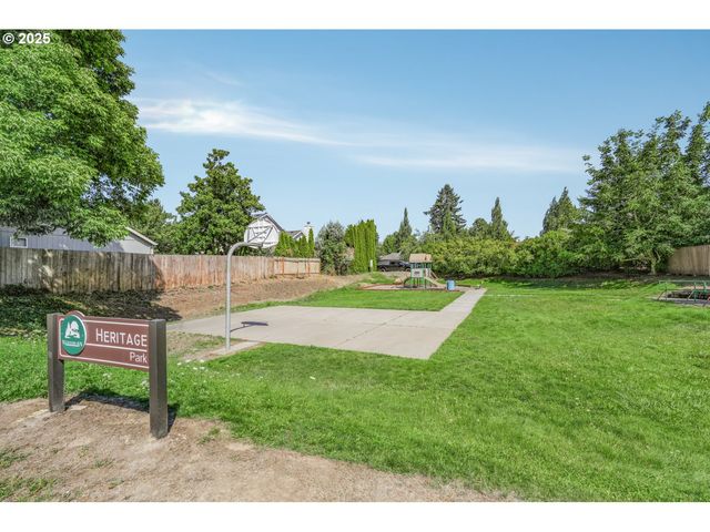 1273 CONSTITUTION Ave, Woodburn, OR 97071