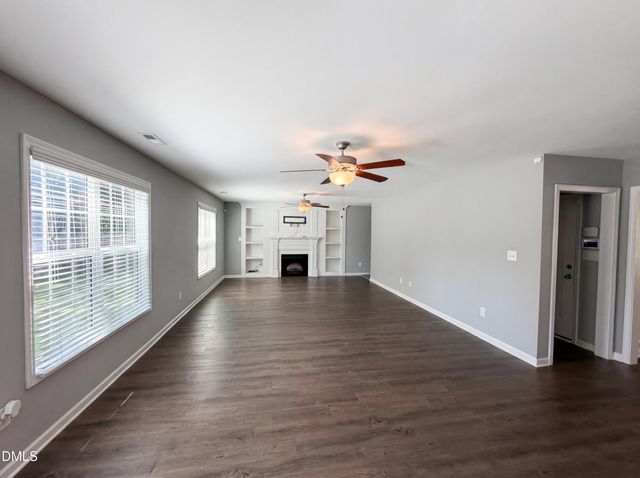 1805 Shady Knoll Lane, Fayetteville, NC 28314