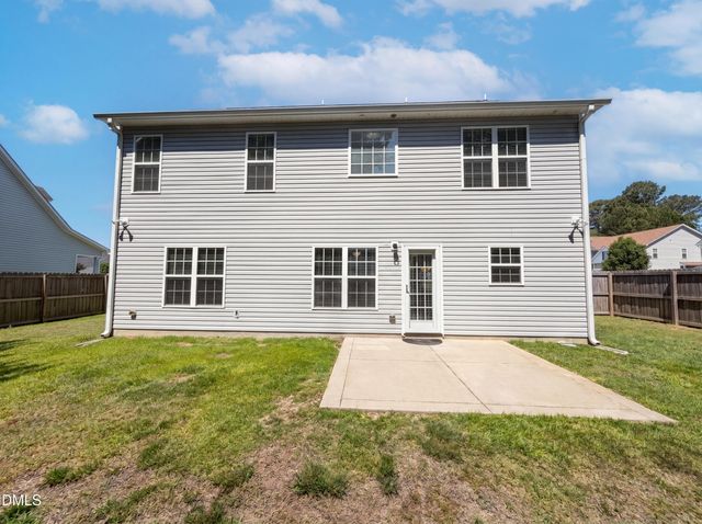1805 Shady Knoll Lane, Fayetteville, NC 28314
