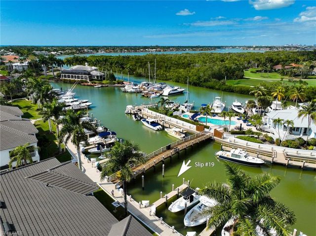 1777 Gulfstar DR S, Naples, FL 34112