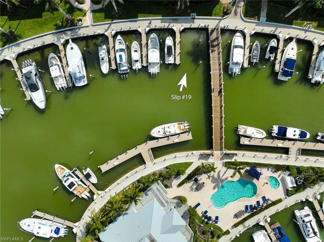 1777 Gulfstar DR S, Naples, FL 34112