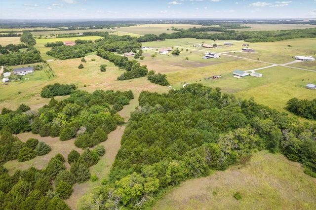 10843 E Line Road, Trenton, TX 75490