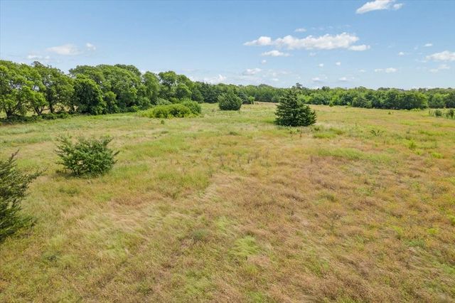10843 E Line Road, Trenton, TX 75490