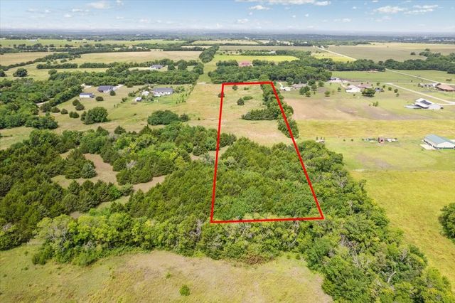 10843 E Line Road, Trenton, TX 75490