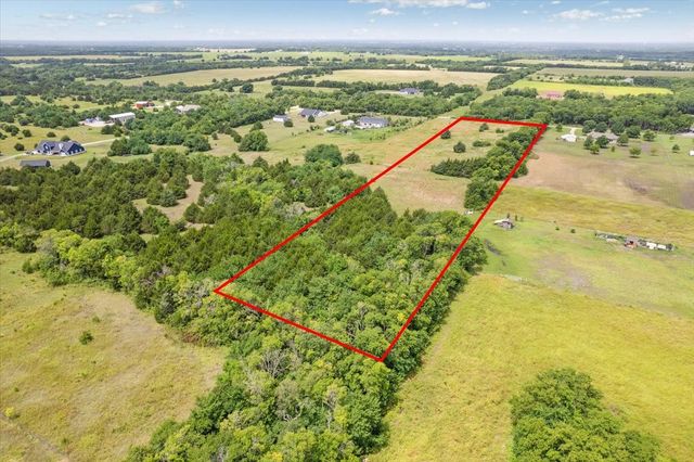 10843 E Line Road, Trenton, TX 75490