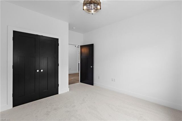 1+ Ac Hosier RD, Suffolk, VA 23434