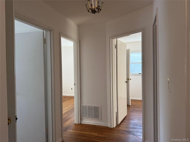 9 Hayrick Lane, Commack, NY 11725