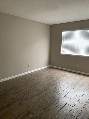 5625 Antoine Drive 508, Houston, TX 77091