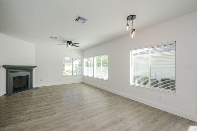 9939 Farrell Drive, Houston, TX 77070