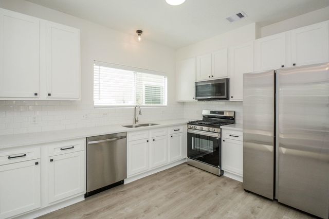 9939 Farrell Drive, Houston, TX 77070