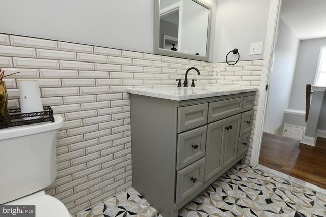 217 TURNBERRY DR, Thorndale, PA 19372