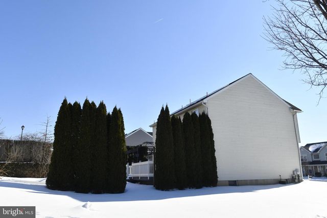 217 TURNBERRY DR, Thorndale, PA 19372