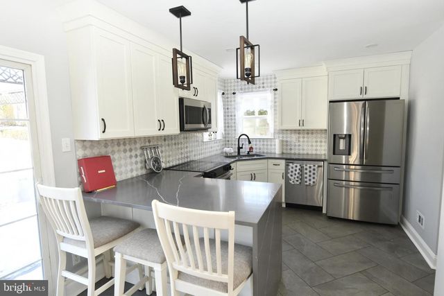 217 TURNBERRY DR, Thorndale, PA 19372