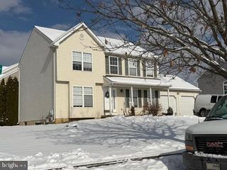 217 TURNBERRY DR, Thorndale, PA 19372