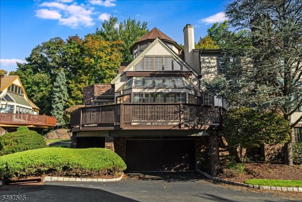 10 Kips Ridge C0010, Montclair Twp., NJ 07044 — photo 2