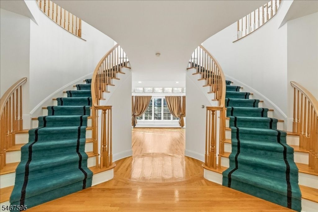 10 Kips Ridge C0010, Montclair Twp., NJ 07044 — photo 4