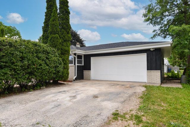 8481 N 52nd STREET, Brown Deer, WI 53223
