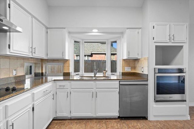 8002 Manx DR, Round Rock, TX 78681