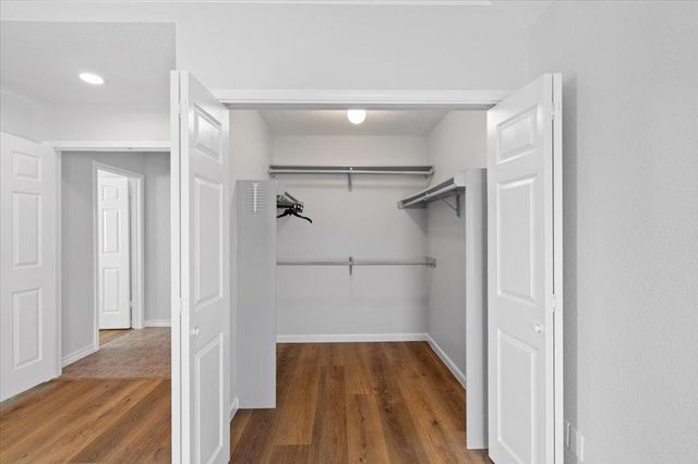 8002 Manx DR, Round Rock, TX 78681