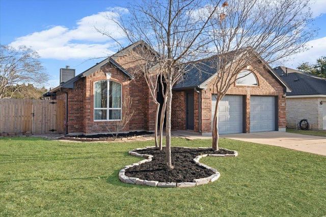 8002 Manx DR, Round Rock, TX 78681