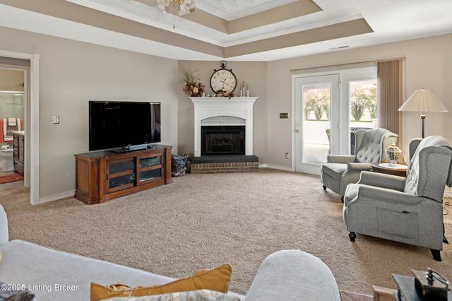 146 N Kristal Springs Dr, Shepherdsville, KY 40165