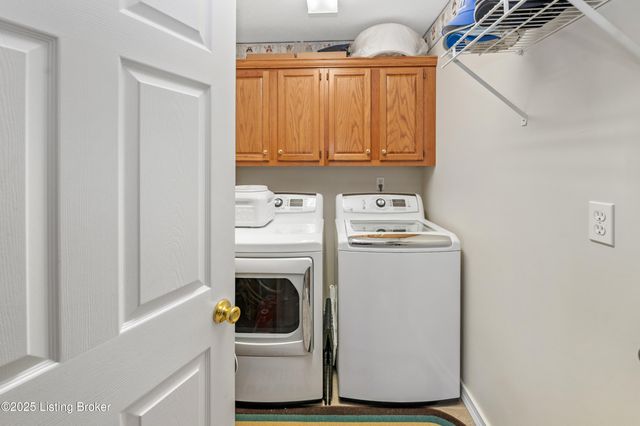 146 N Kristal Springs Dr, Shepherdsville, KY 40165