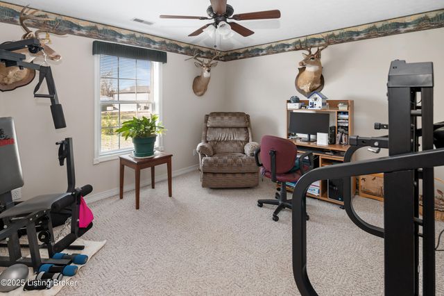 146 N Kristal Springs Dr, Shepherdsville, KY 40165