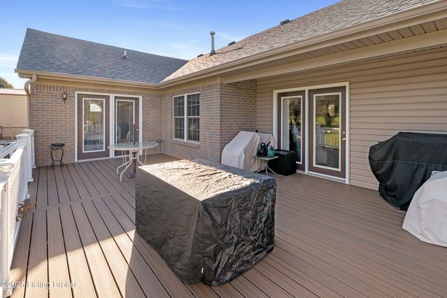 146 N Kristal Springs Dr, Shepherdsville, KY 40165