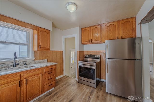 2920 Lansing Drive, Dayton, OH 45420