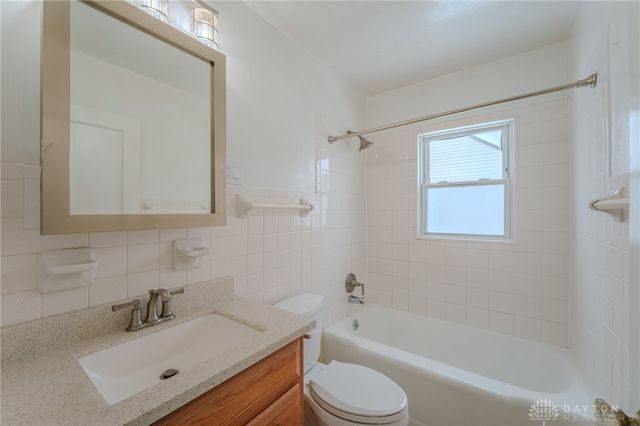 2920 Lansing Drive, Dayton, OH 45420