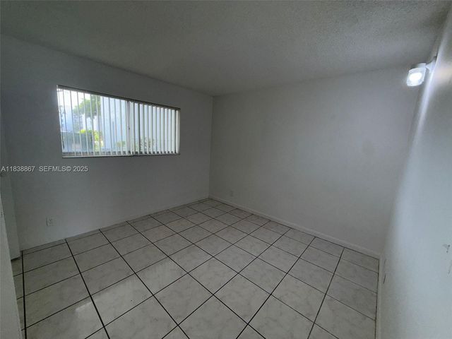 8560 N Sherman Circle 105, Miramar, FL 33025