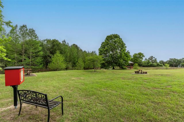119 Heritage Trail, Bellville, TX 77418